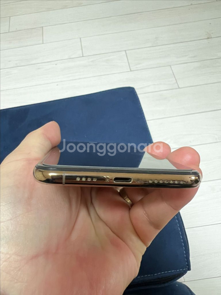 아이폰 Xs Max 골드 팝니다--5