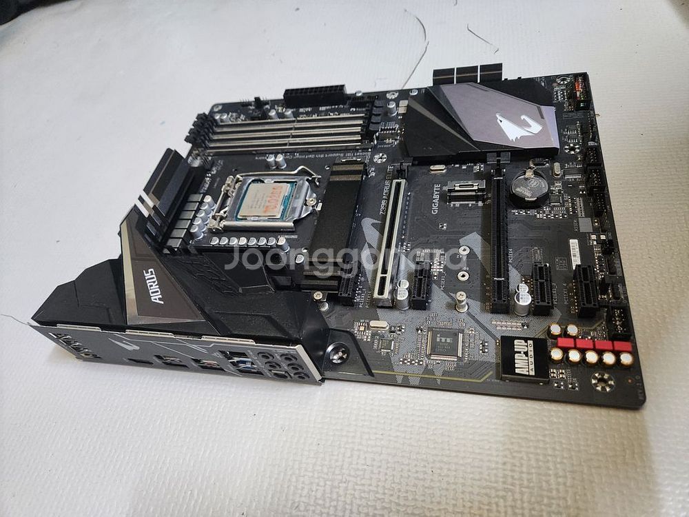 기가바이트 z390 aorus elite 메인보드팝니다--1