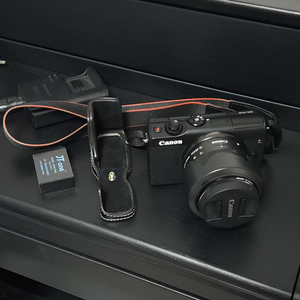 캐논 eos m100 상태 좋음