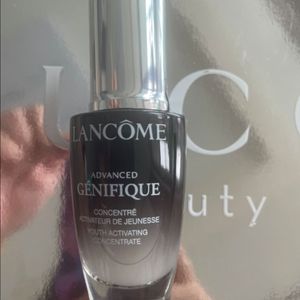 랑콤 제니피끄 유스 액티베이팅 20ml 새상품