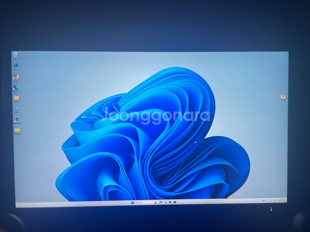 하이엔드 게이밍컴퓨터 7800x3d 5070ti 팝니다--2