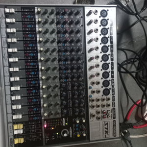 STK VX-1604 음향믹서기