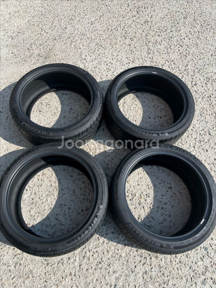 245/40R19 중고타이어 판매합니다--2