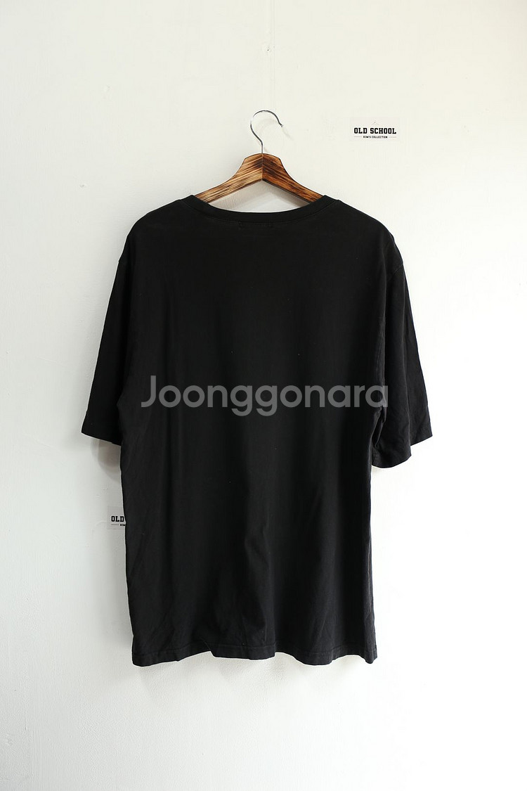 게스 블랙 반팔티셔츠 XL사이즈--3