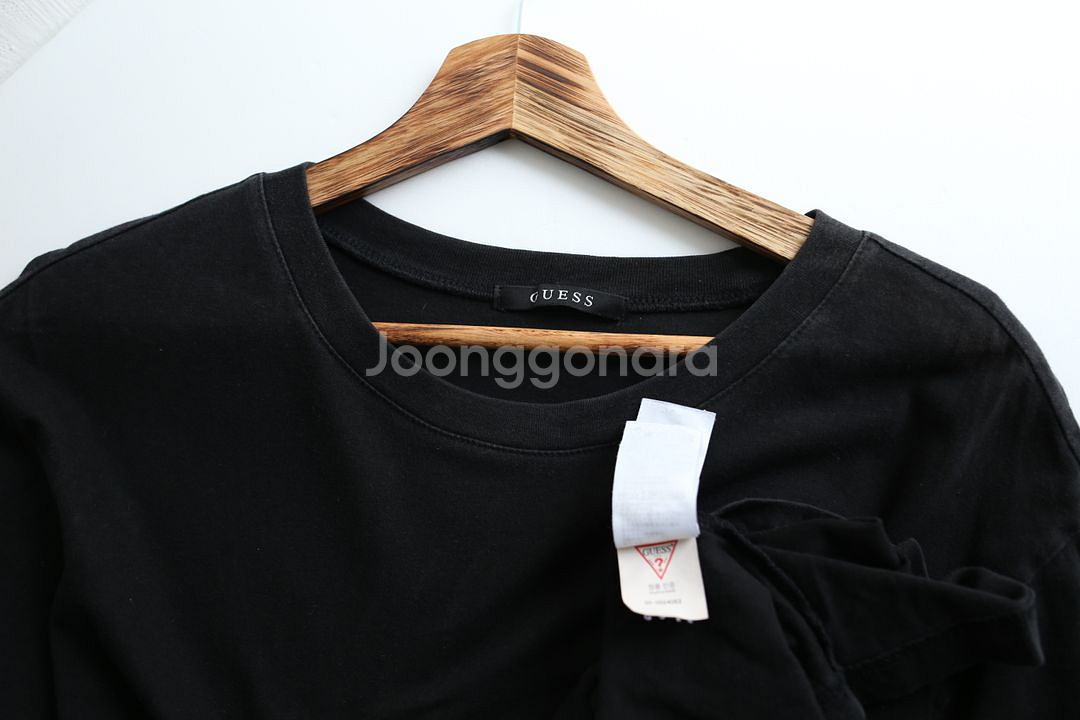 게스 블랙 반팔티셔츠 XL사이즈--4