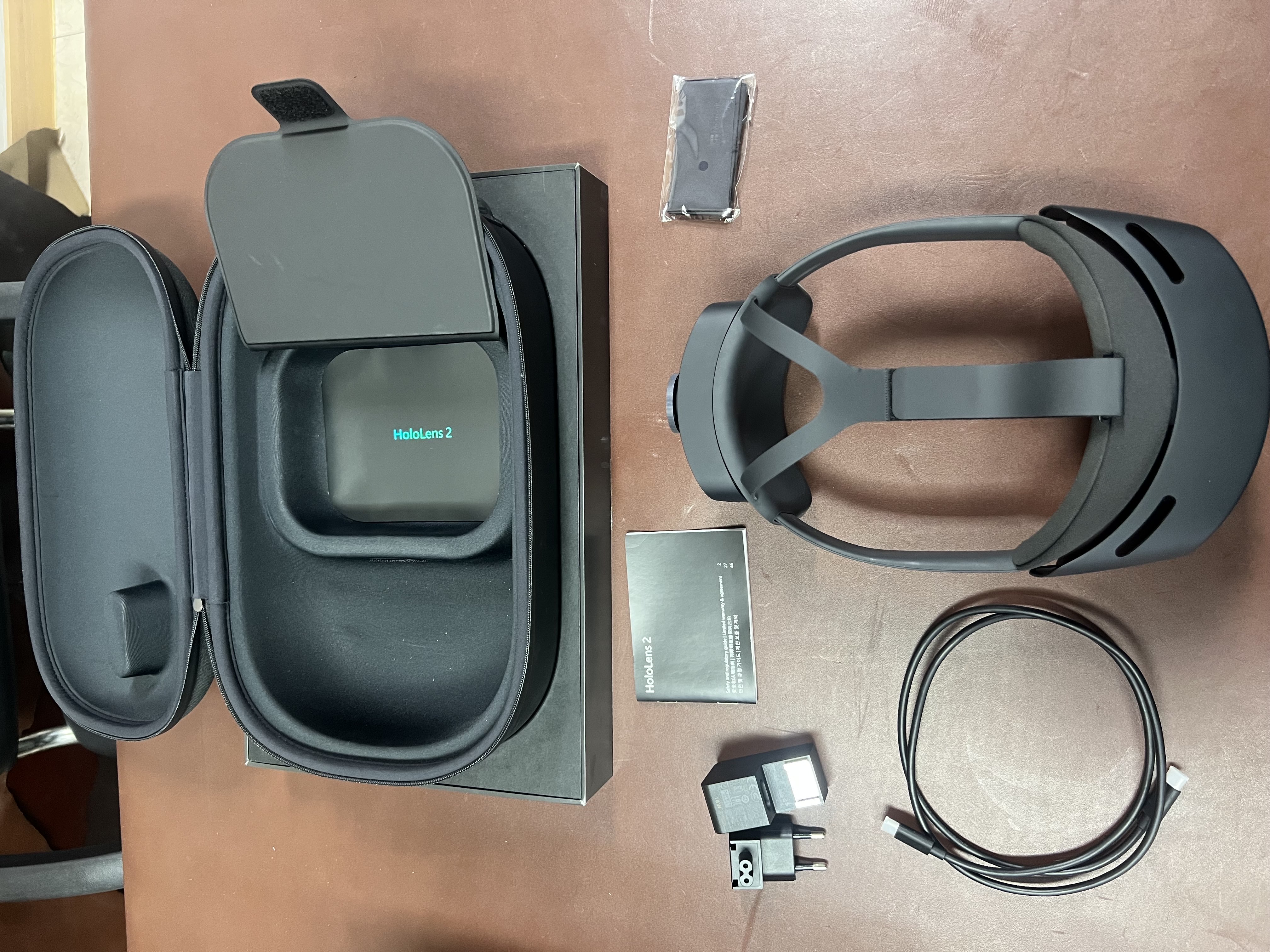 마이크로소프트 홀로렌즈 2 HoloLens 2