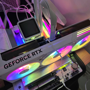 갤럭시 GALAX 5070 Ti EX GAMER 화이트