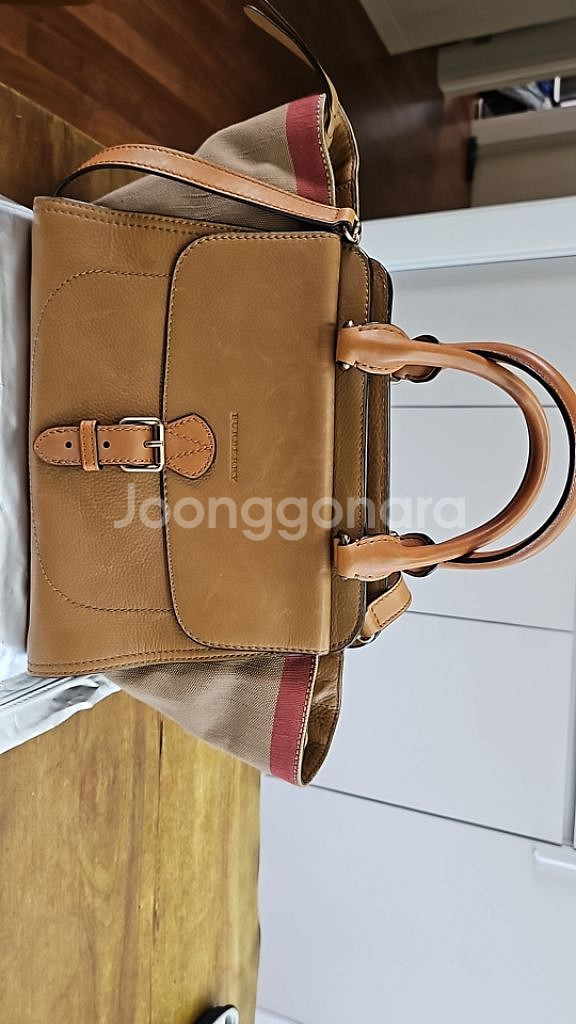 (정품)버버리 가죽 숄더백 브라운--1