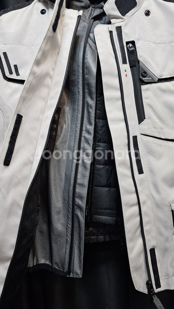 다이네즈 LADAKH 여성용 상하의 판매합니다--1