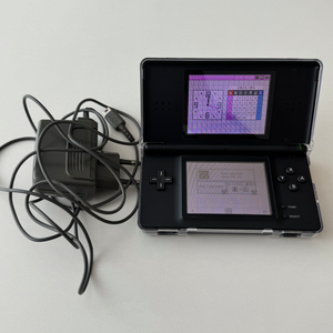 닌텐도 ds 블랙+r4칩,충전기 포함