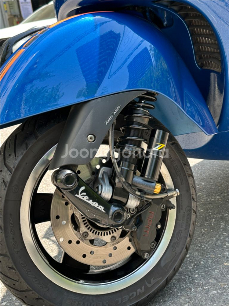 베스파 gts300 슈퍼--6