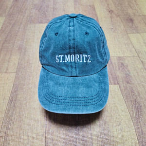 ST.모리츠 볼캡 새것