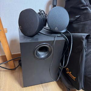 로지텍 G560 스피커 판매합니다. (박스X)