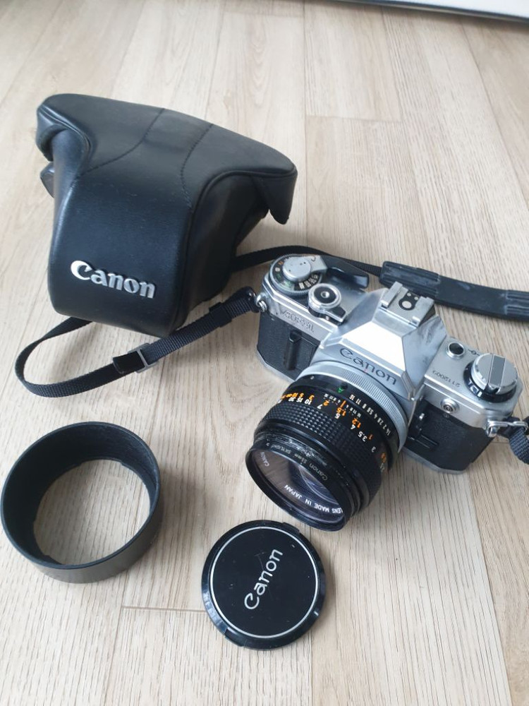 캐논 AE-1 필름 카메라 + 1.4 랜즈 이미지