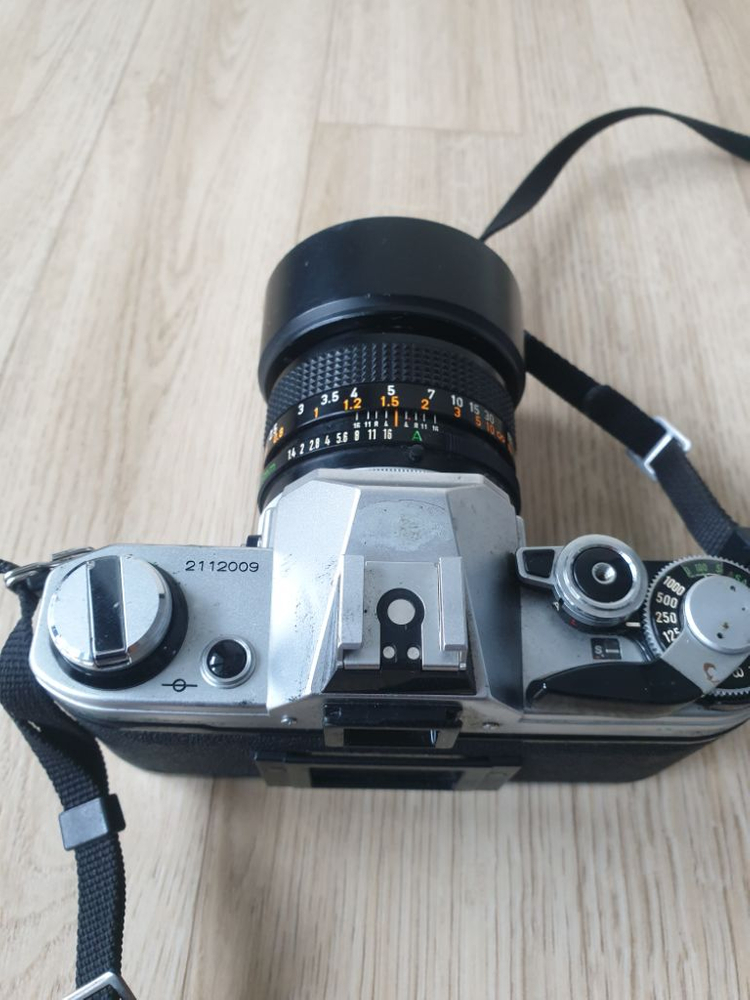 캐논 AE-1 필름 카메라 + 1.4 랜즈 이미지