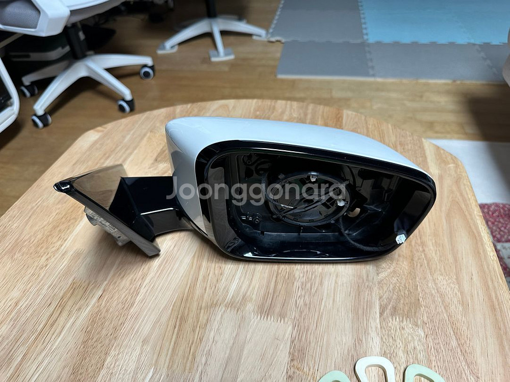사이드 미러 G22 420i 보조석 흰색--0