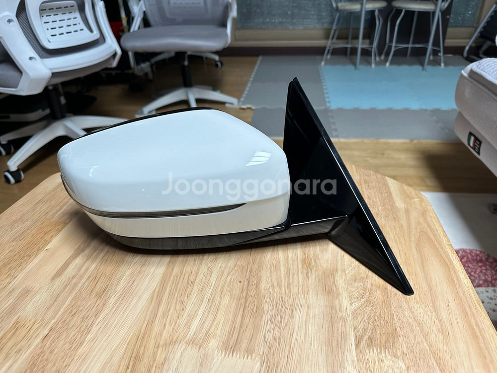 사이드 미러 G22 420i 보조석 흰색--1