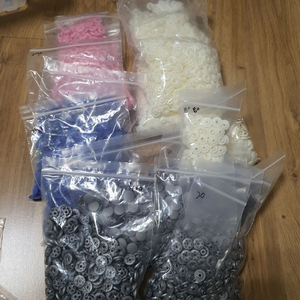 썬그립 티단추