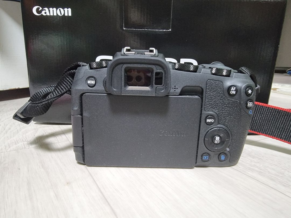 캐논 eos rp 풀박스 판매합니다 이미지