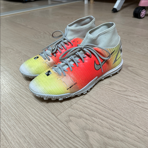 머큐리얼 슈퍼플라이 8