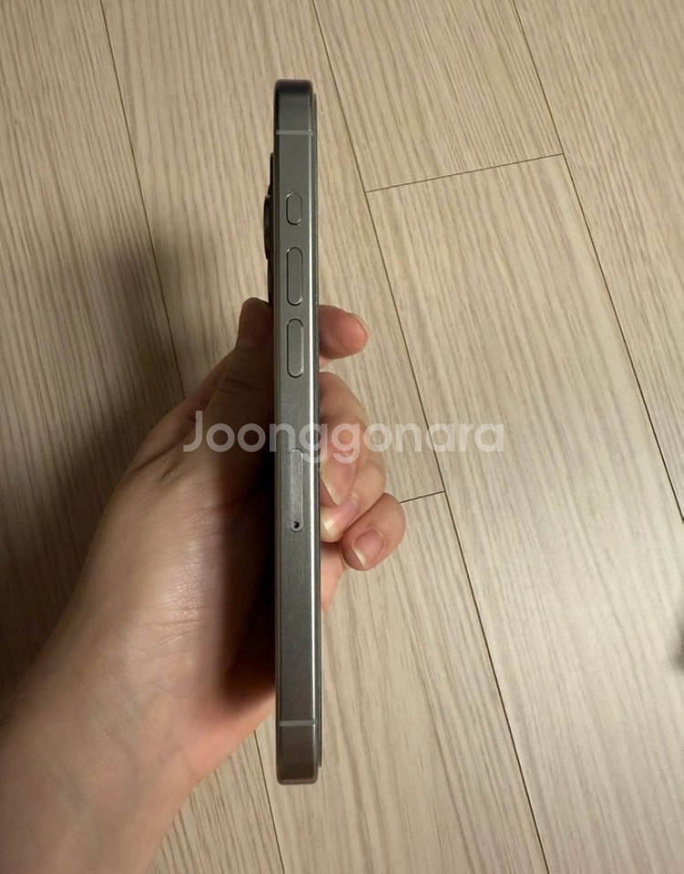 아이폰 15프로 128GB 네츄럴티타늄 S급 팝니다--1