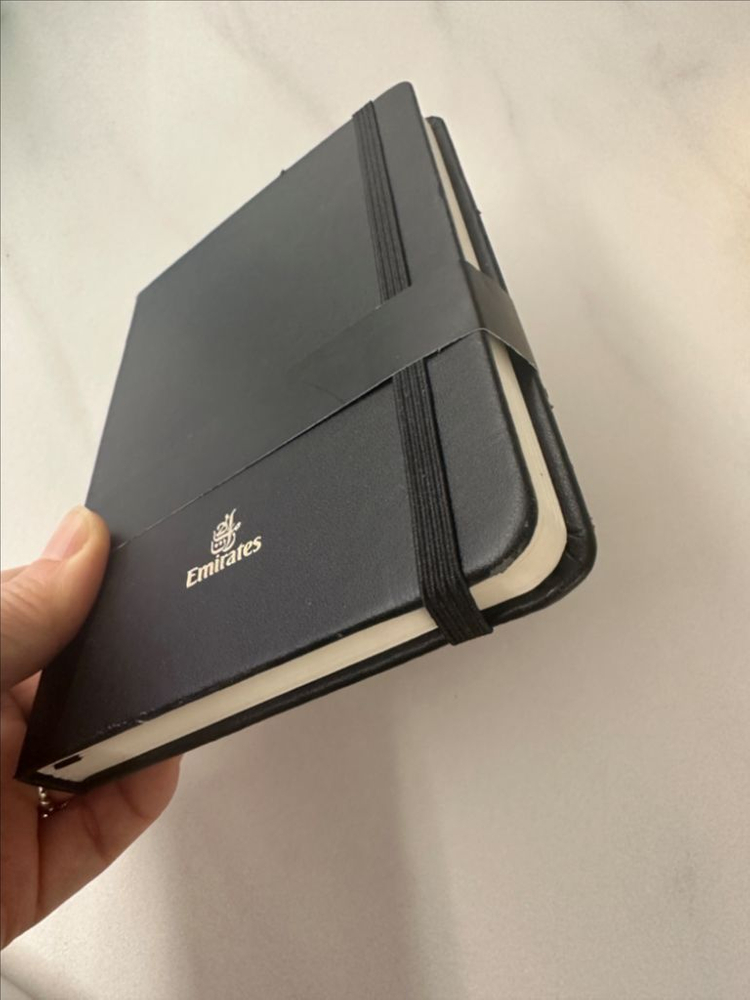 에미레이트 일등석 퍼스트클래스 수첩--1
