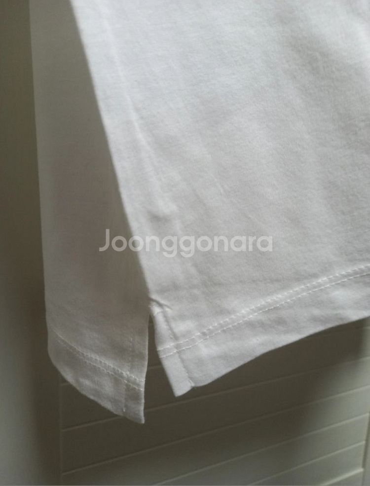 칼라거펠트 레터링 티셔츠(77) ㅡ새상품--3
