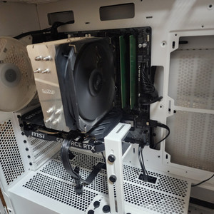 5600 4060ti 본체 팝니자