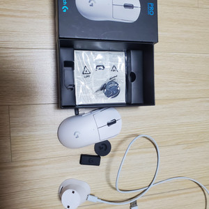 지슈라 충전독 포함 판매합니다