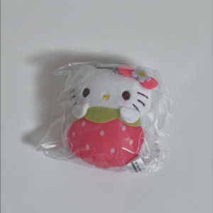 산리오 딸기 오쿠루미 포대기 마스코트 키링 가챠 키티