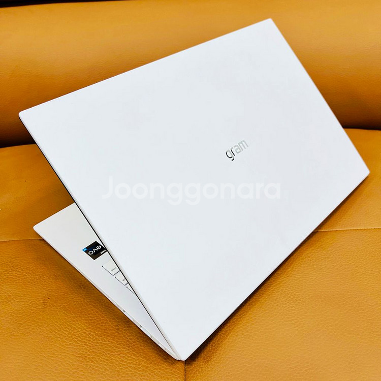 LG그램 i5 12세대 램16 SSD512 노트북--8