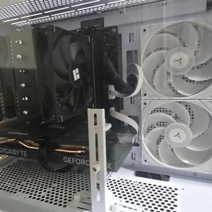 4060본체및모니터 싸게 팝니다