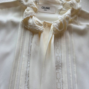 셀린느 실크 러플 블라우스