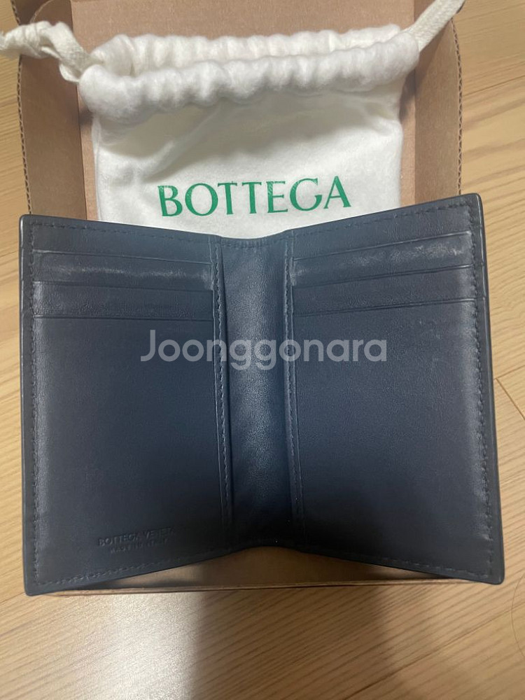 보테가베네타 카드지갑(인트레치아토 카드 케이스)--1