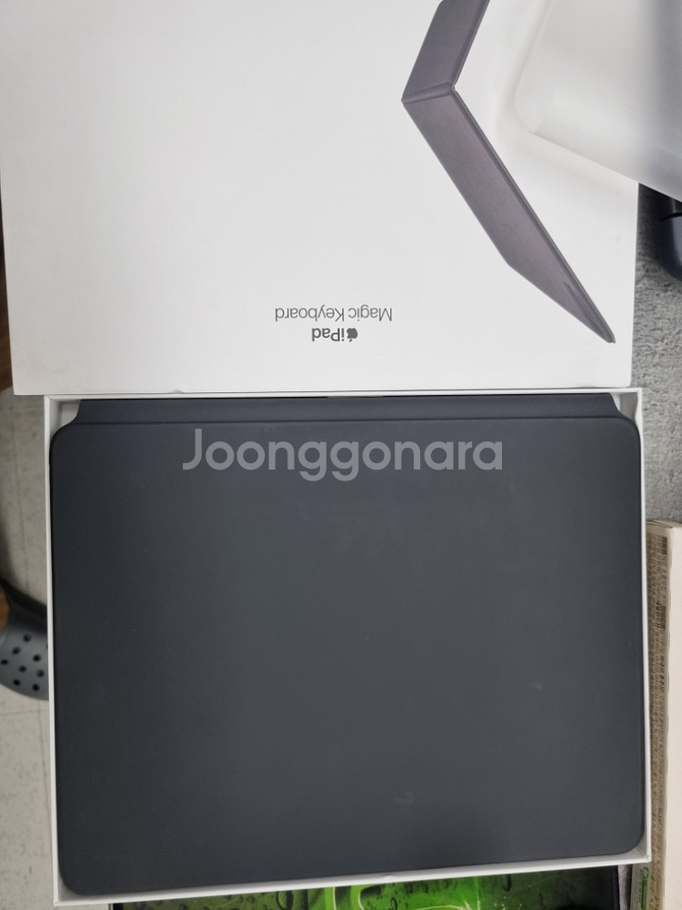 애플 정품 아이패드 매직키보드 12.9 A2480--3