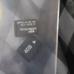저용량 마이크로 SD카드 16GB+4GB 일괄