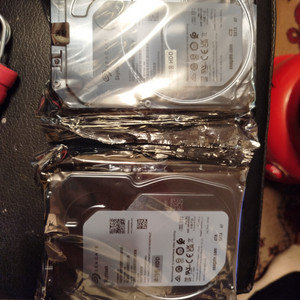 SEGATE SKYHAWK 4TB 새상품2025년