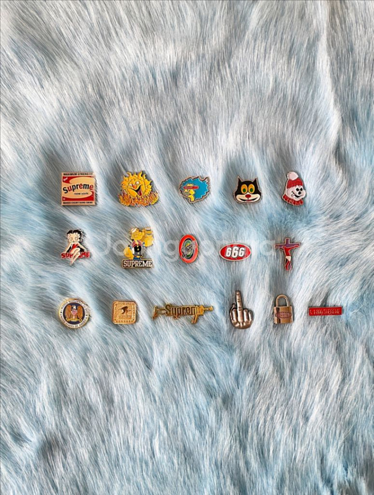 Supreme Pin 슈프림 핀,뱃지--0
