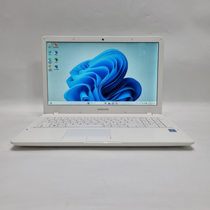 삼성노트북 윈도우11/램8G/화이트/SSD/큰화면