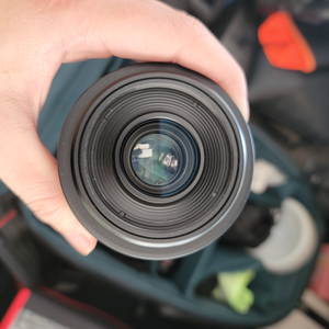 캐논 rf 35 f1.8 렌즈 판매합니다.