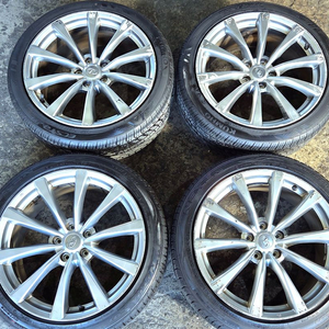 인피니티 G37C g37쿠페 g37쿱 19인치휠타이어