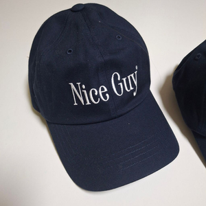 무신사 에이카화이트 볼캡