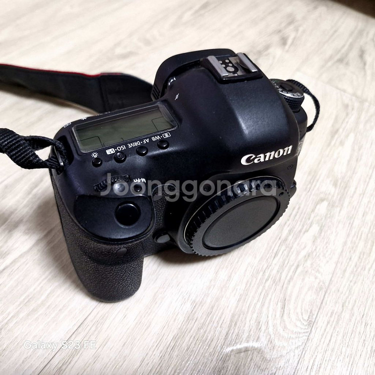 캐논 EOS 5D Mark III 직거래 70만원--5