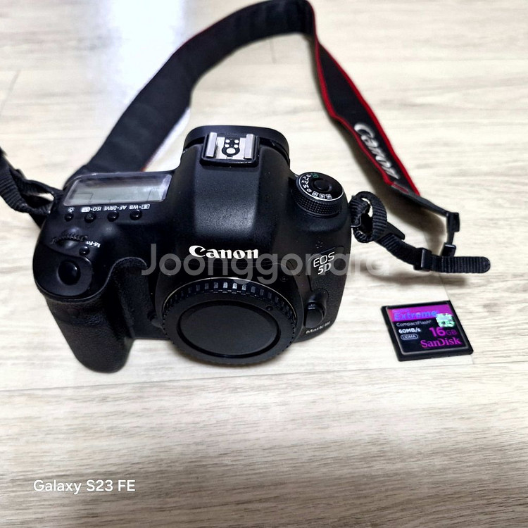 캐논 EOS 5D Mark III 직거래 70만원--3