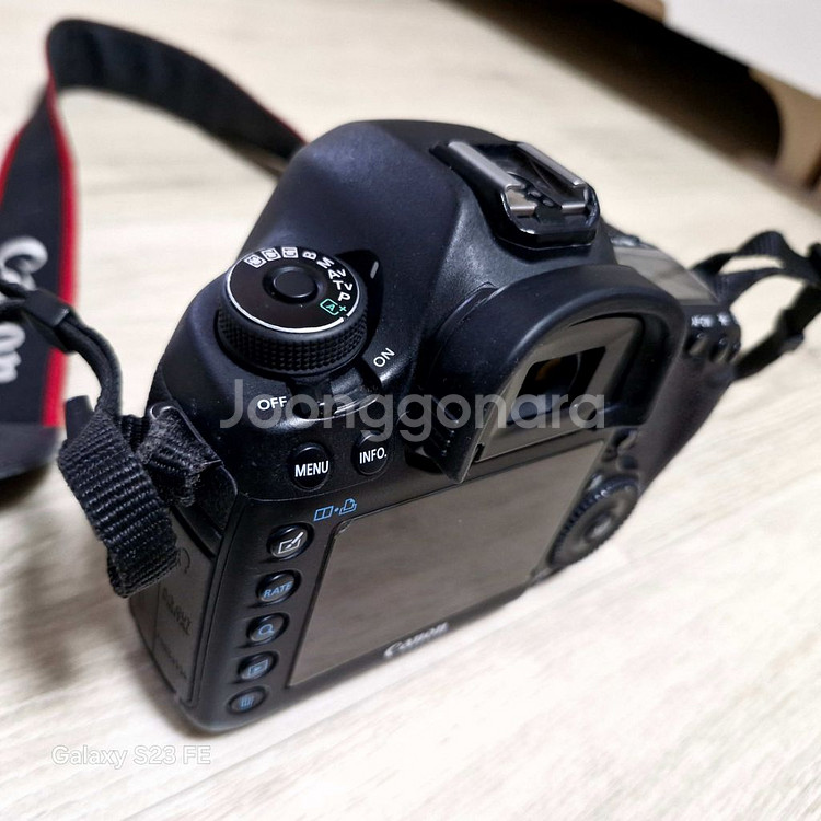 캐논 EOS 5D Mark III 직거래 70만원--8