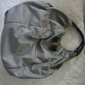 페라가모 숄더백