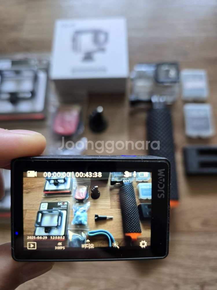 액션캠 sj8 pro 싸게 팝니다.--1