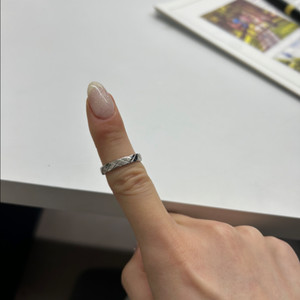 샤넬 코코미니 사이즈 18k 화이트골드 반지