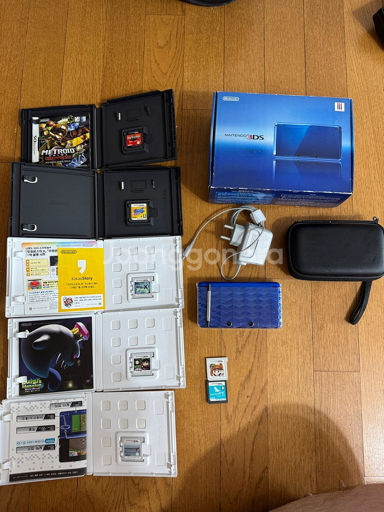 닌텐도 3ds 작다수 블루 판매합니다--8