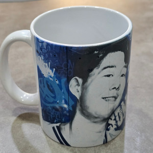 손흥민 선수 머그컵 팝니다